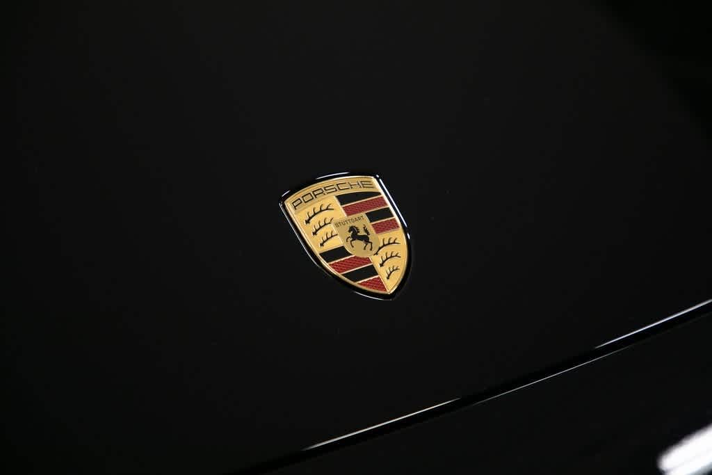 Thumbnail: 2025 Porsche Macan - 34