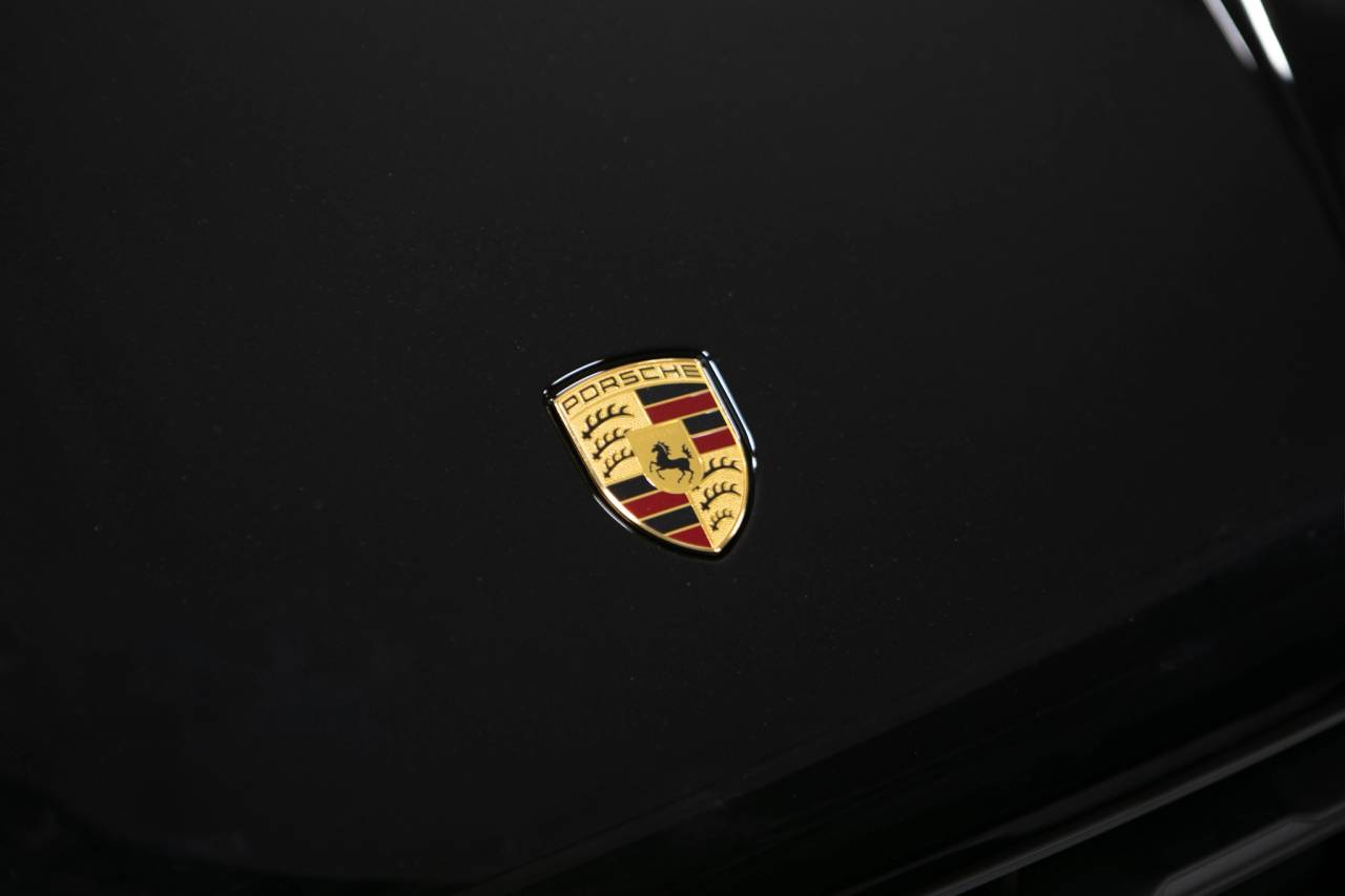 Thumbnail: 2026 Porsche Macan - 14