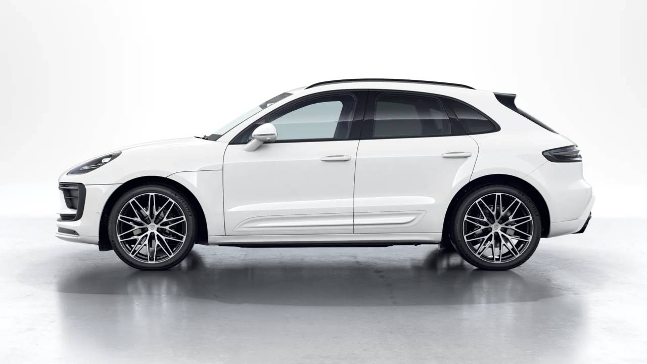 Thumbnail: 2026 Porsche Macan - 2