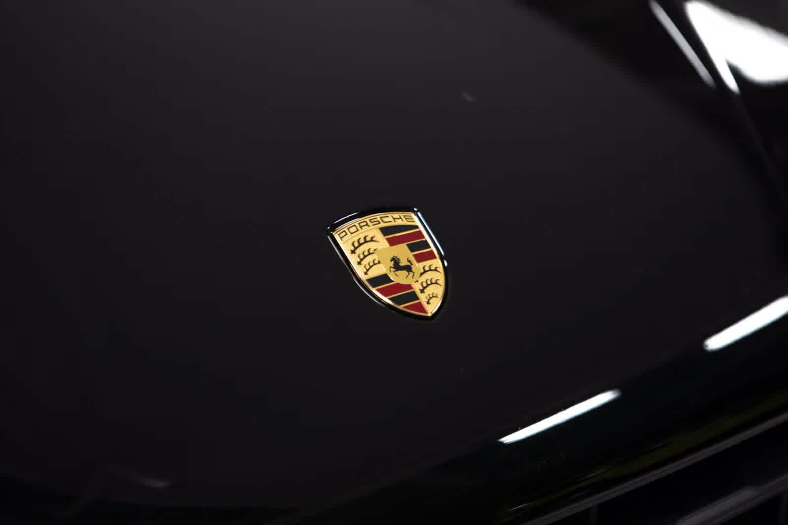 Thumbnail: 2026 Porsche Macan - 17