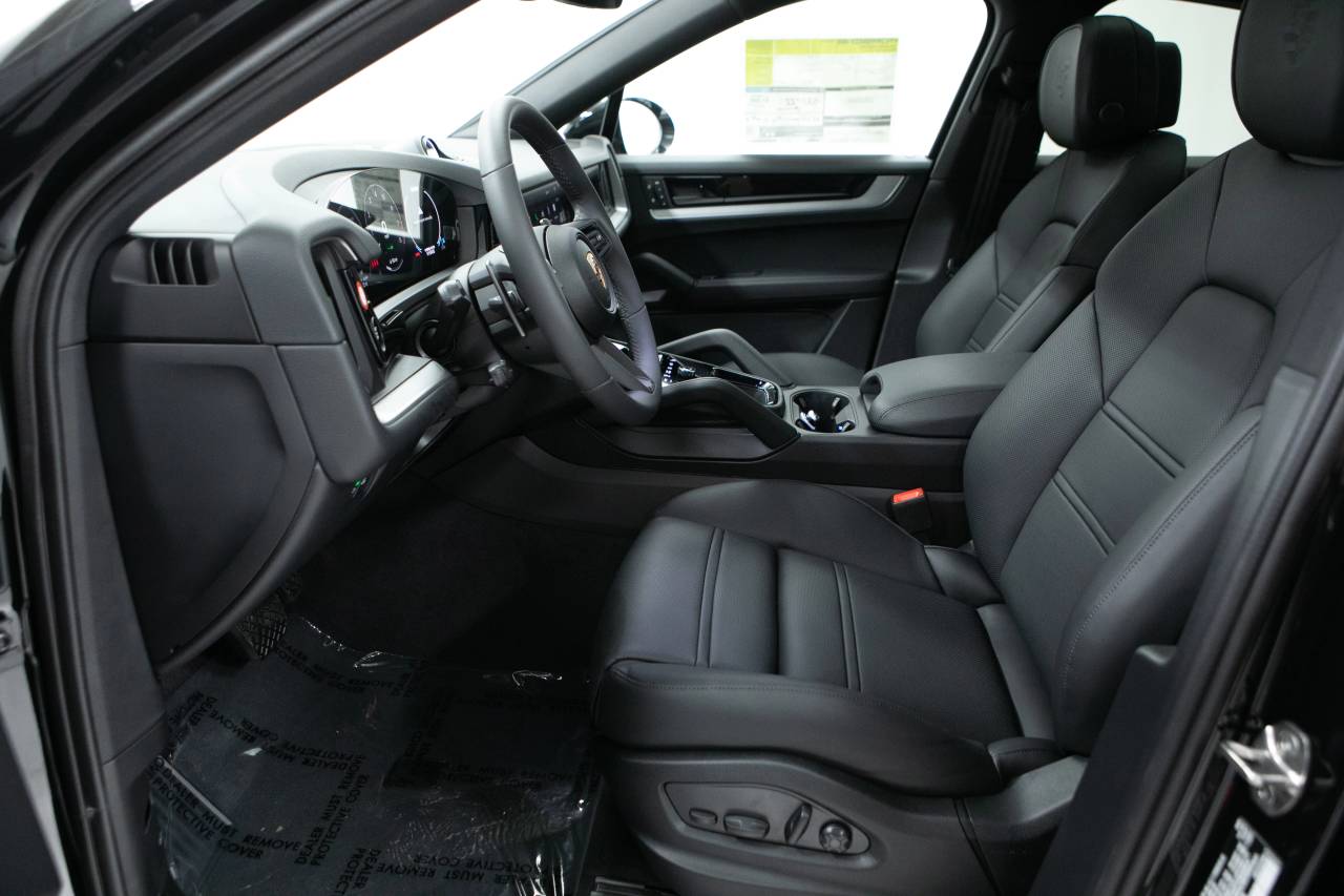 Thumbnail: 2025 Porsche Cayenne - 23