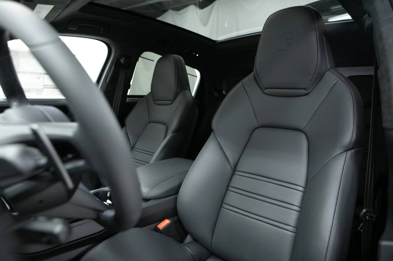 Thumbnail: 2026 Porsche  - 5