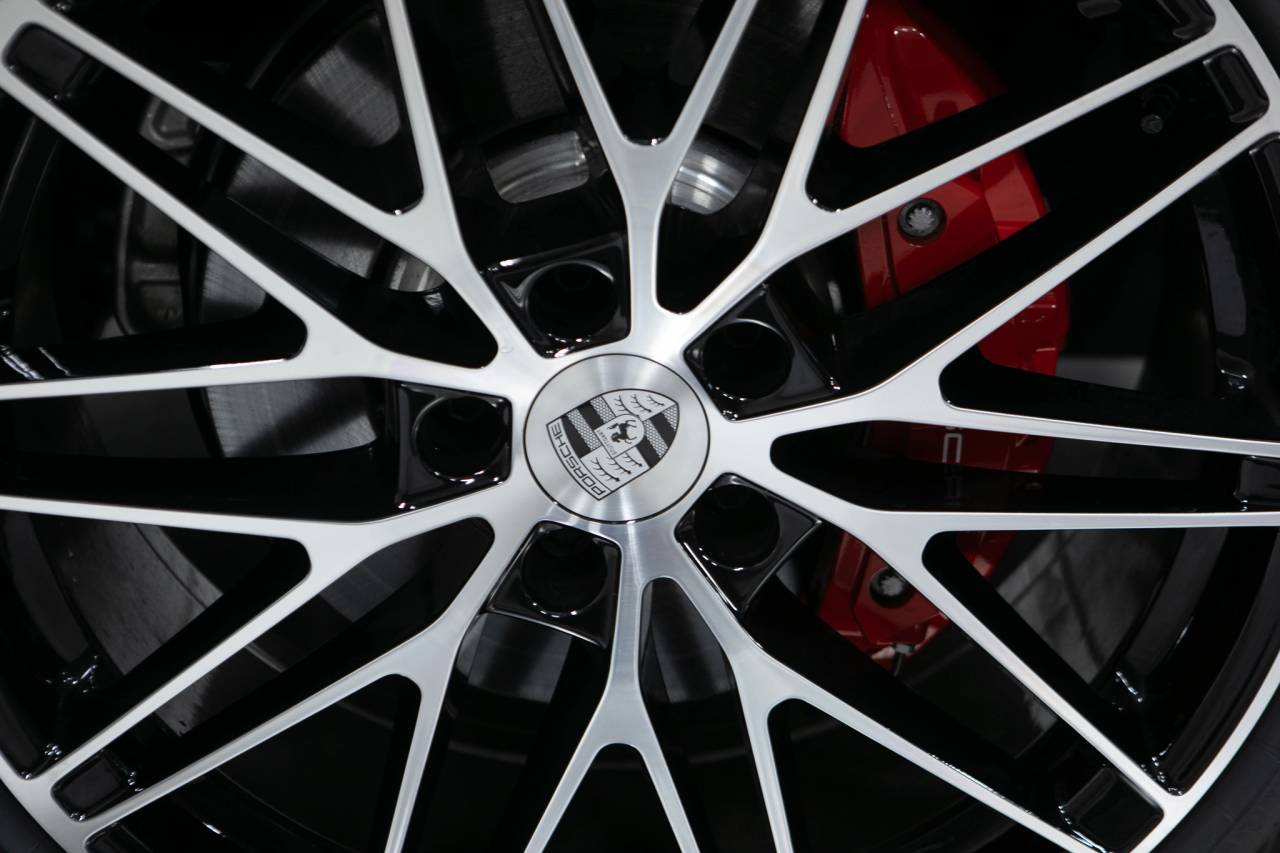 Thumbnail: 2026 Porsche Macan - 11