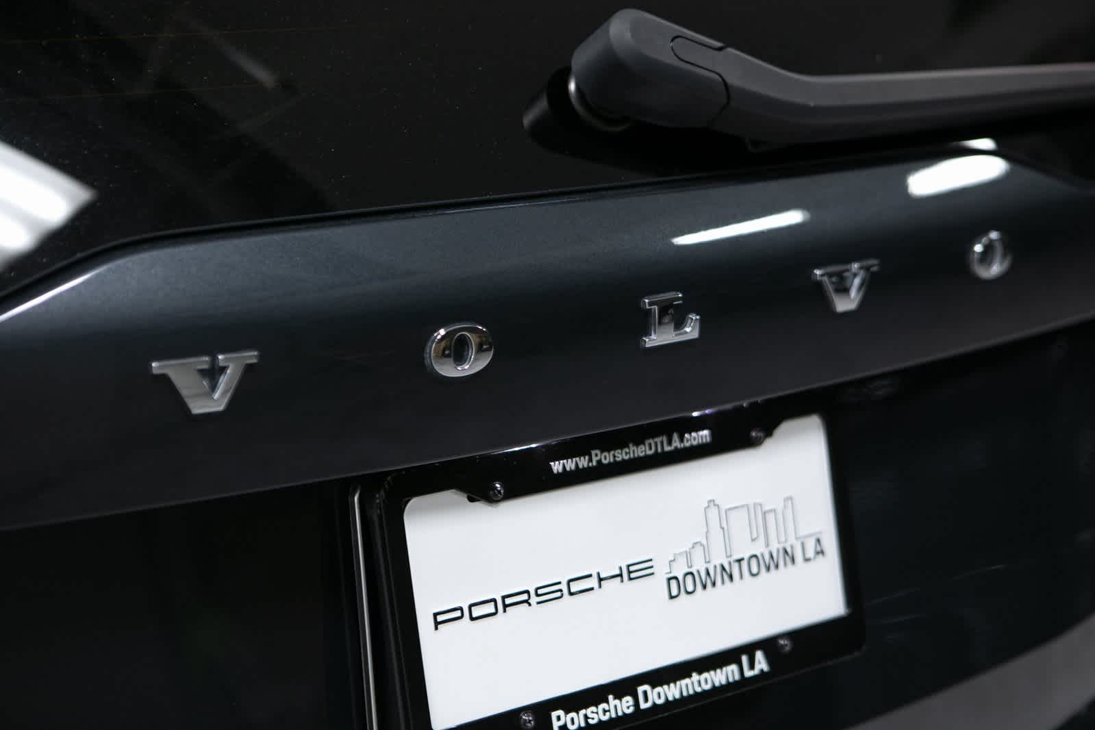 Thumbnail: 2022 Volvo XC90 - 35