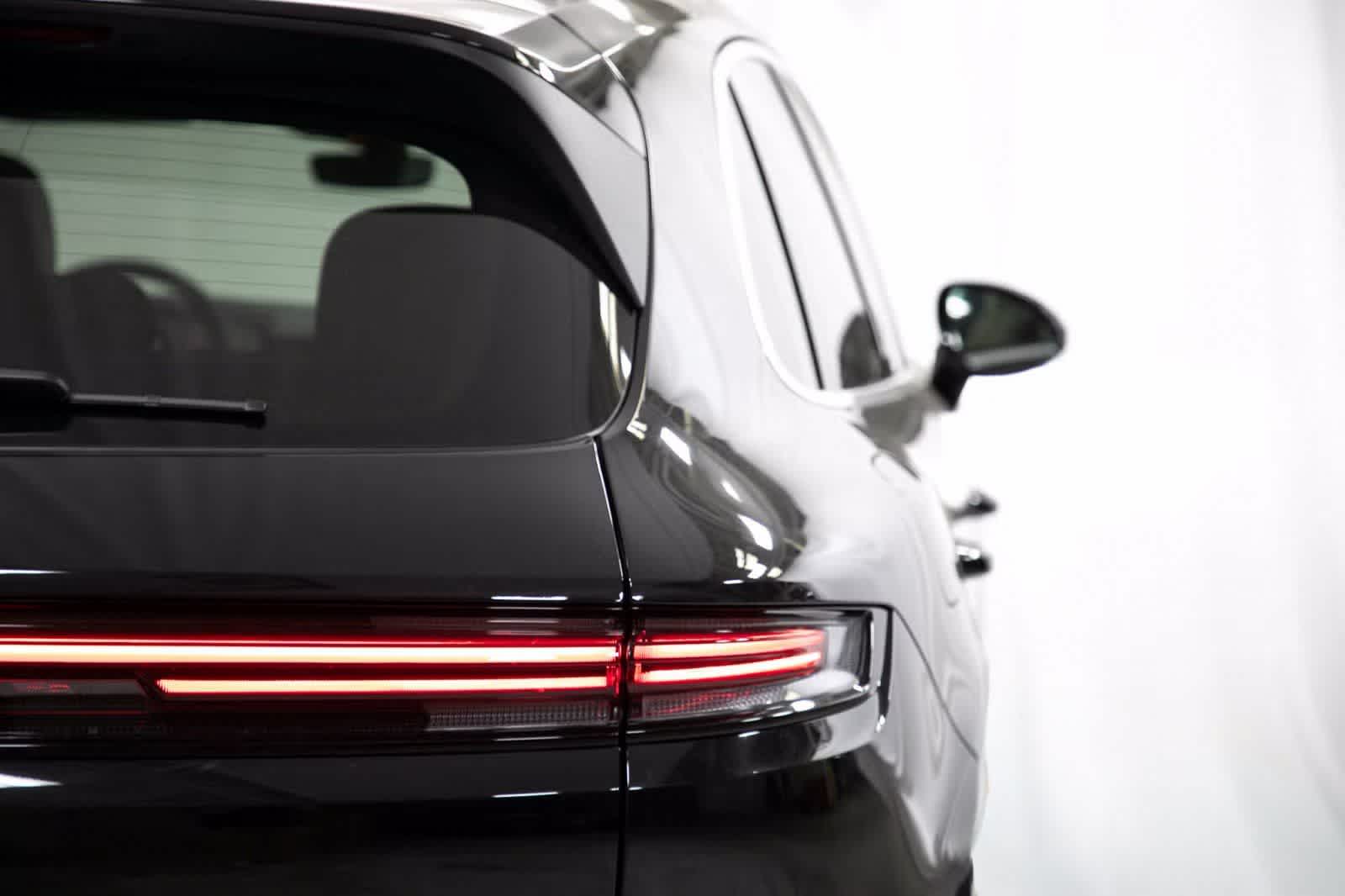 Thumbnail: 2025 Porsche Cayenne - 38