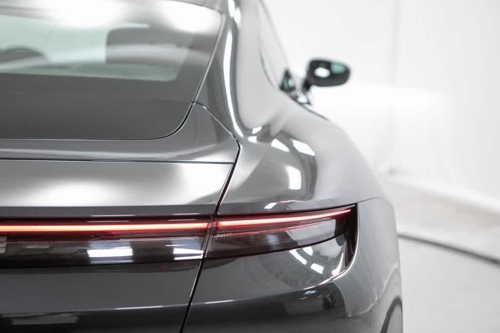 Thumbnail: 2021 Porsche Taycan - 39