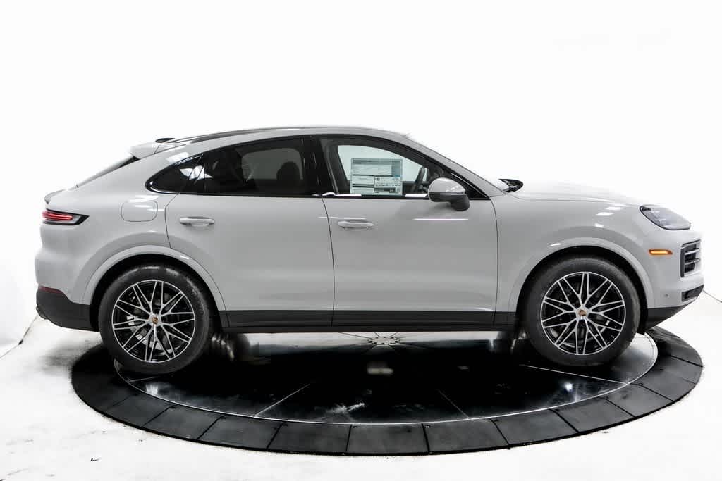 Thumbnail: 2025 Porsche  - 8
