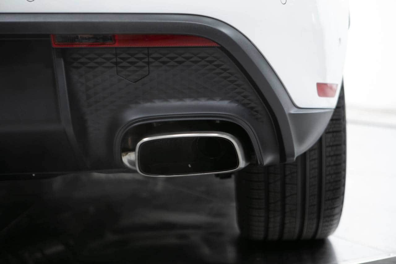 Thumbnail: 2026 Porsche Macan - 17