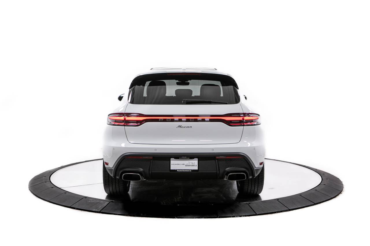 Thumbnail: 2026 Porsche Macan - 6