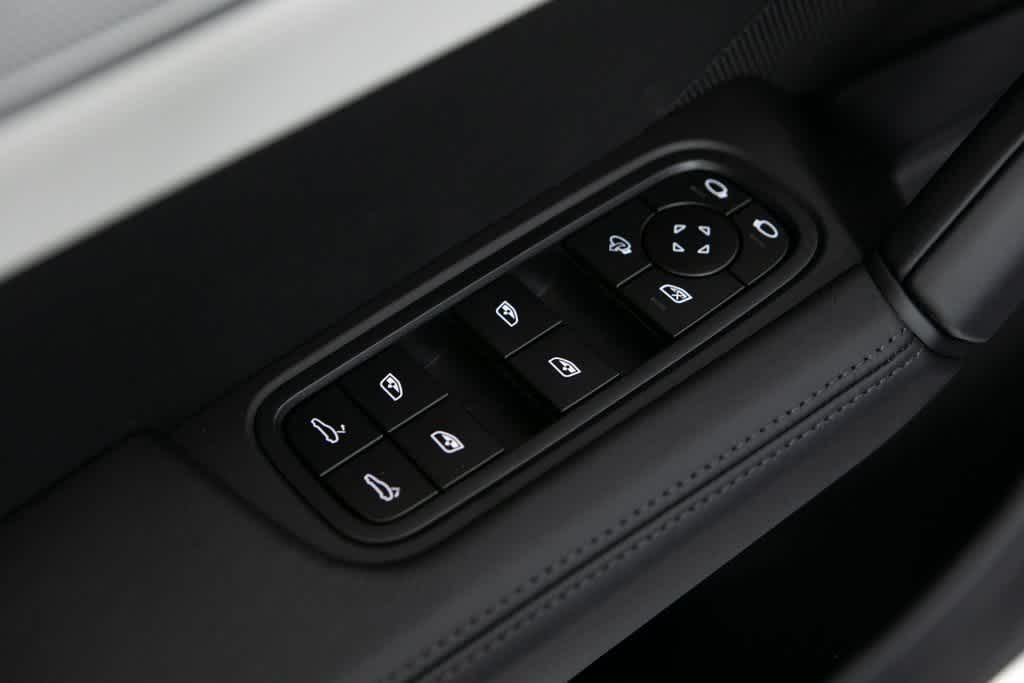 Thumbnail: 2025 Porsche Cayenne - 22