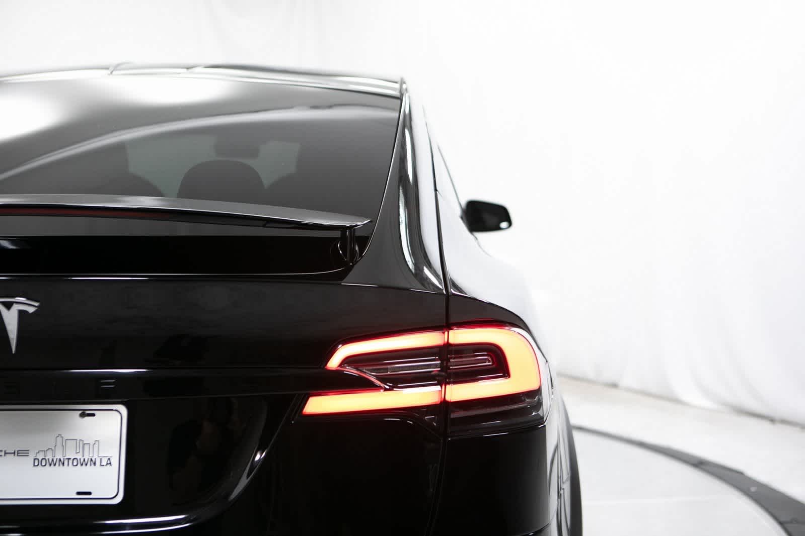 Thumbnail: 2022 Tesla Model X - 35