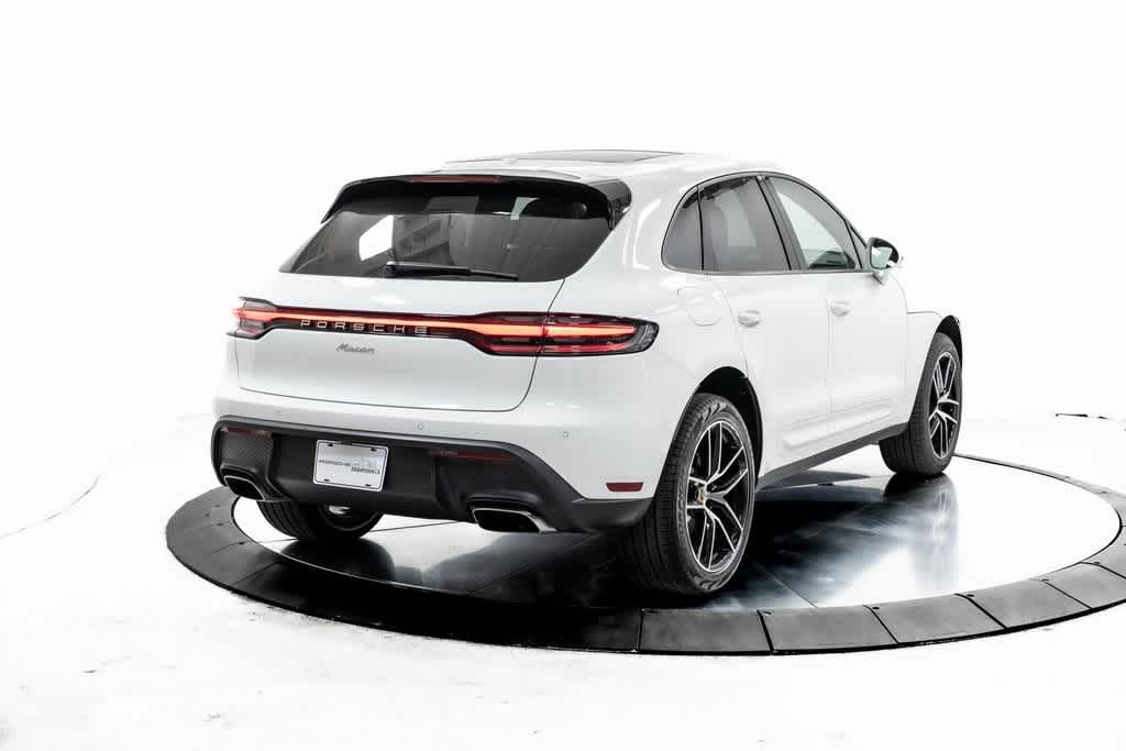 Thumbnail: 2025 Porsche Macan - 7