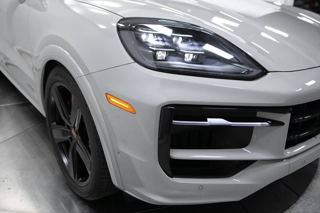 Thumbnail: 2026 Porsche Cayenne - 12
