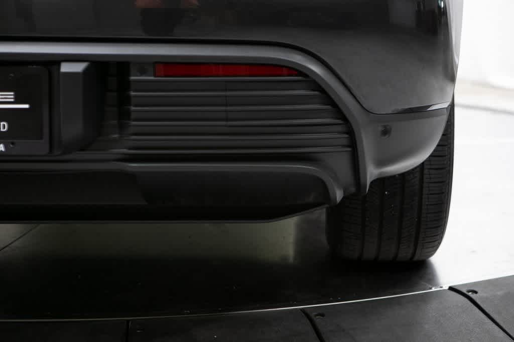 Thumbnail: 2025 Porsche Macan - 37