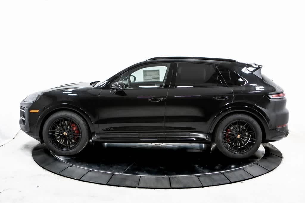 Thumbnail: 2025 Porsche Cayenne - 2