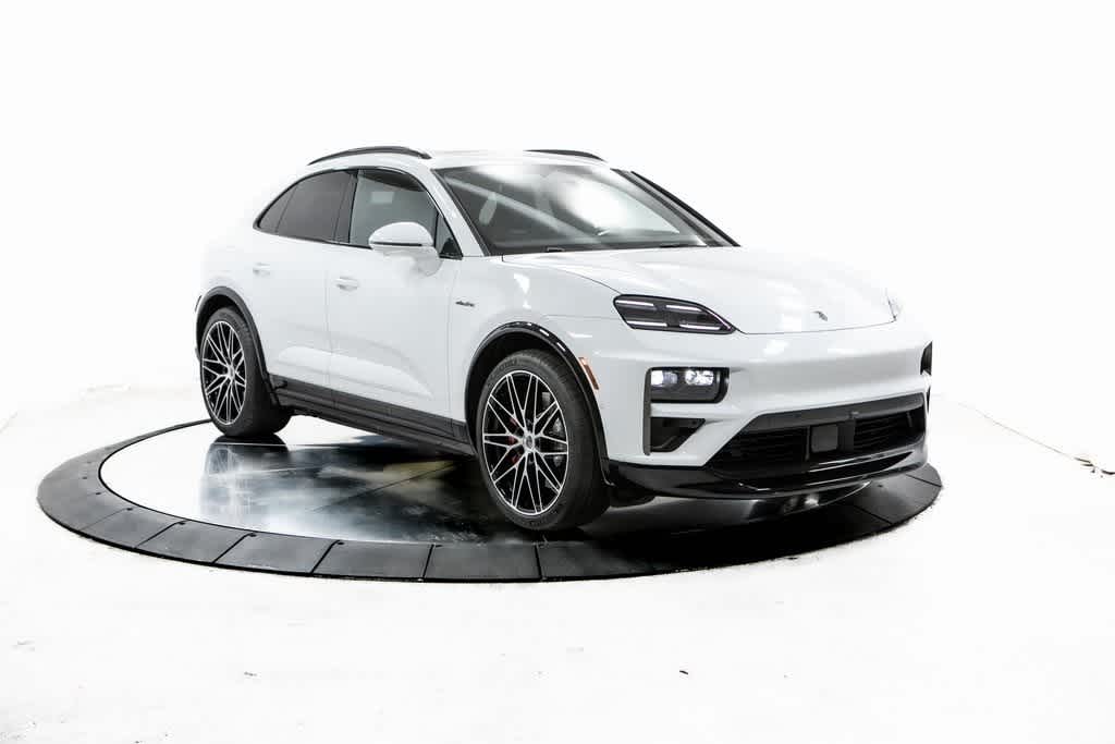 Thumbnail: 2025 Porsche Macan - 9