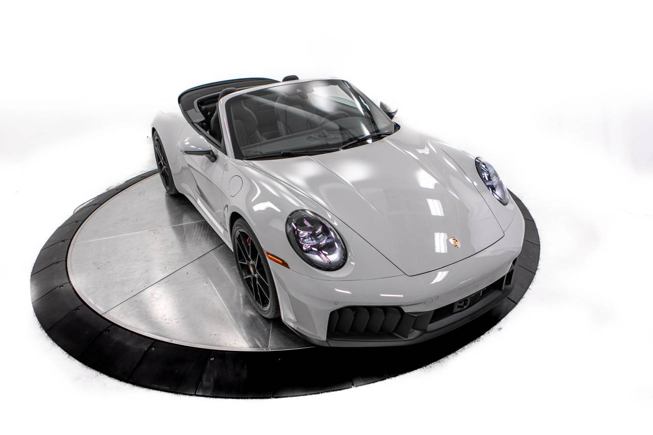 Thumbnail: 2026 Porsche 911 - 15