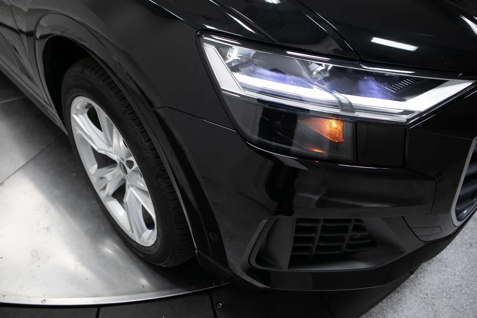 Thumbnail: 2022 Audi Q8 - 12