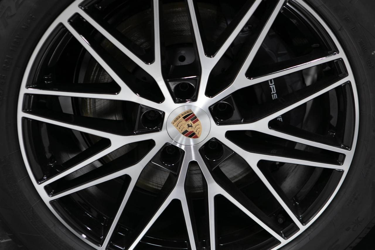 Thumbnail: 2026 Porsche  - 11