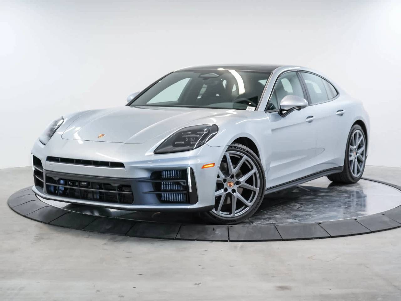 2026 Porsche Panamera Base
