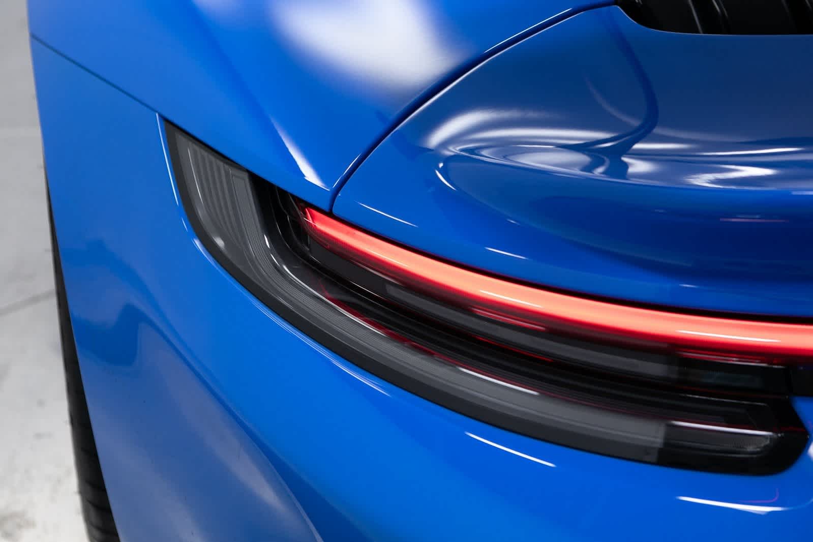 Thumbnail: 2022 Porsche 911 - 30