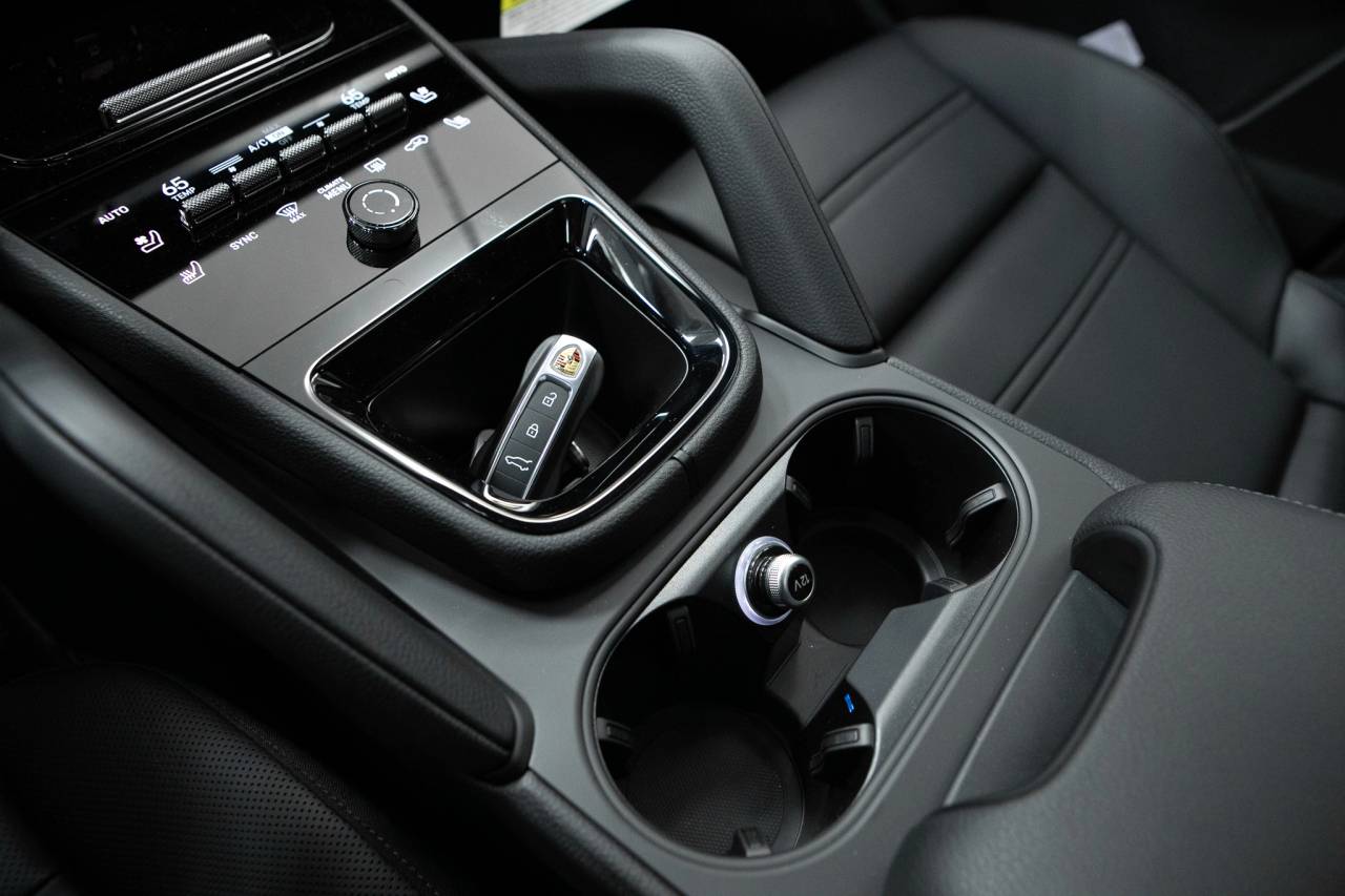 Thumbnail: 2026 Porsche  - 32