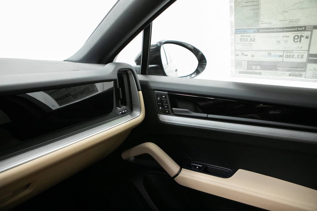 Thumbnail: 2026 Porsche  - 33