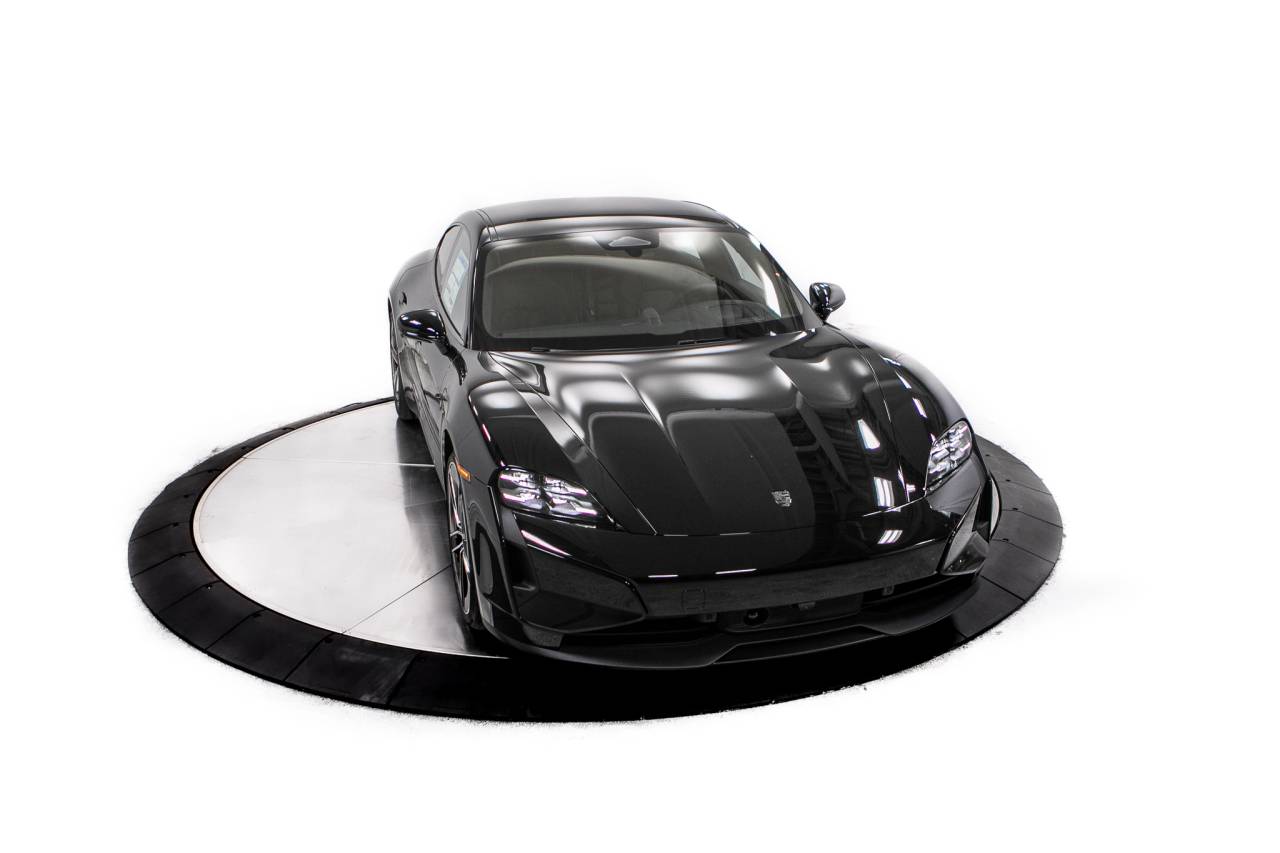 Thumbnail: 2026 Porsche Taycan - 19