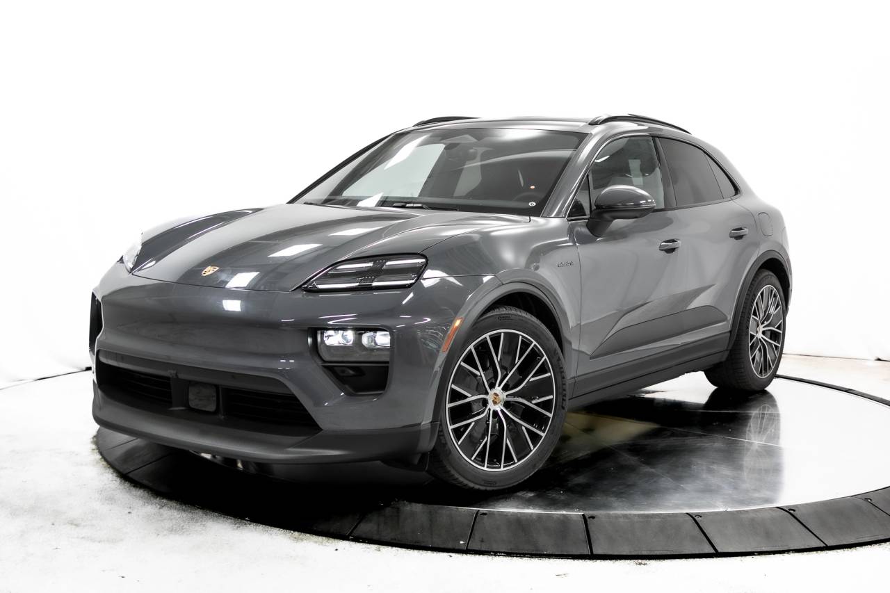 Thumbnail: 2025 Porsche Macan - 1