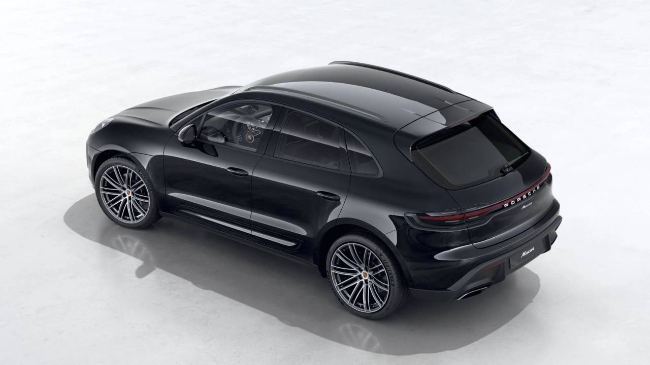 Thumbnail: 2026 Porsche Macan - 4