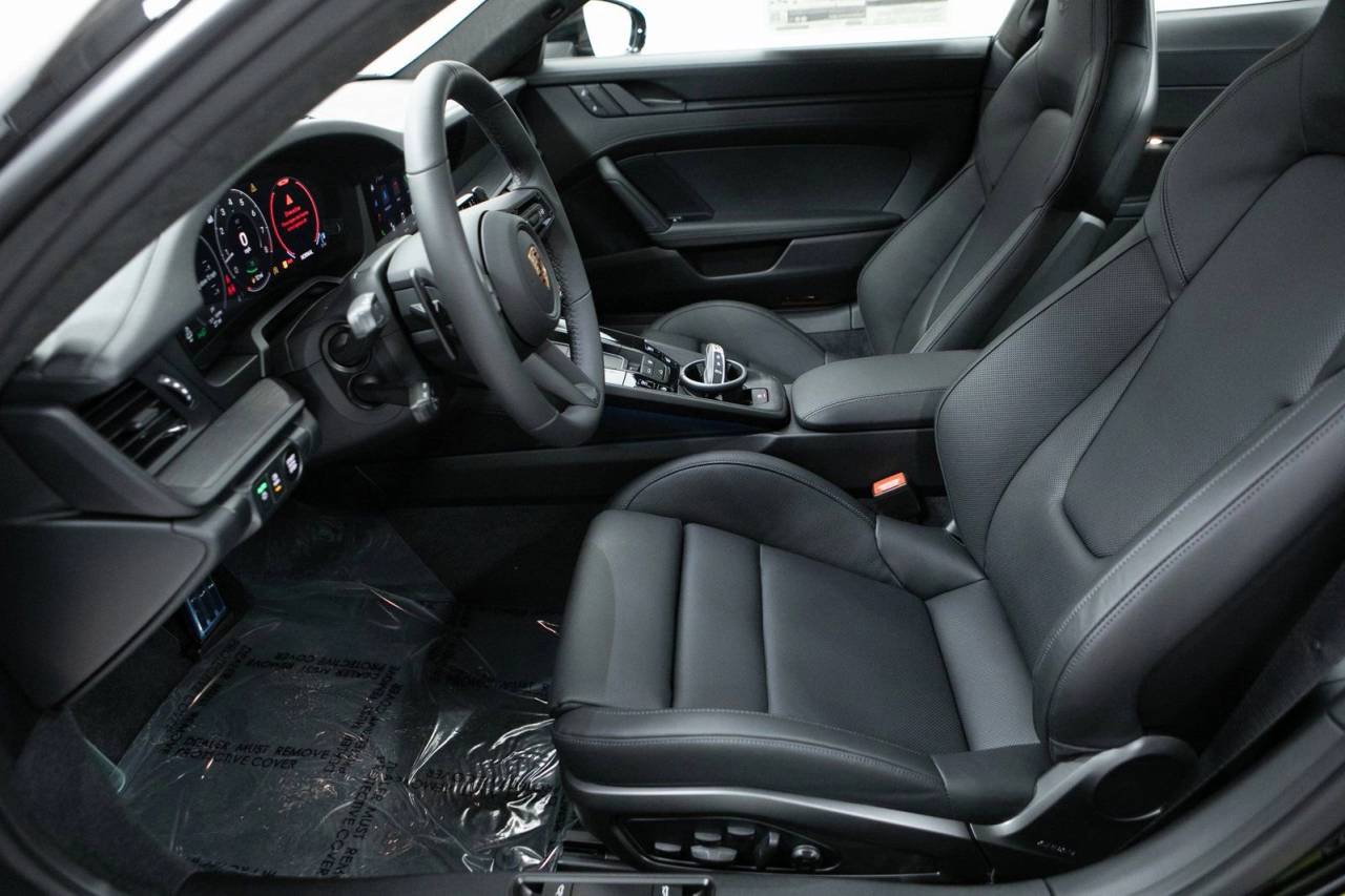 Thumbnail: 2026 Porsche 911 - 23