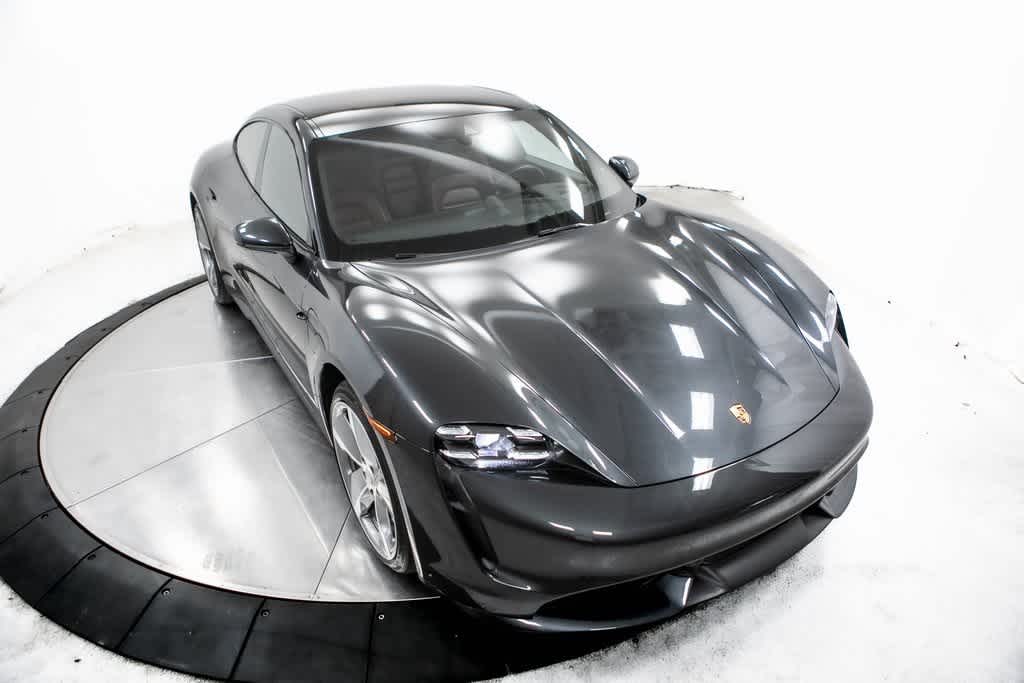 Thumbnail: 2021 Porsche Taycan - 40