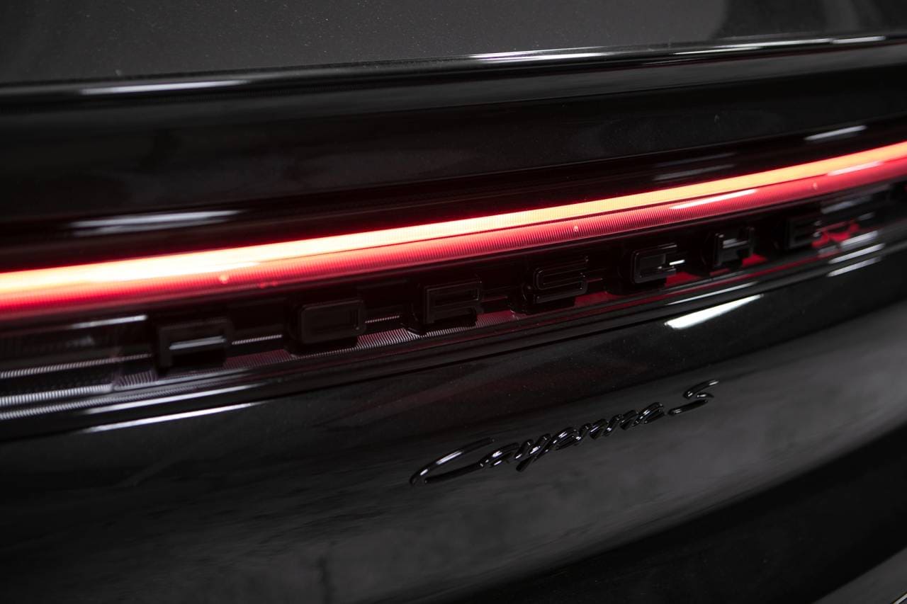 Thumbnail: 2026 Porsche  - 16