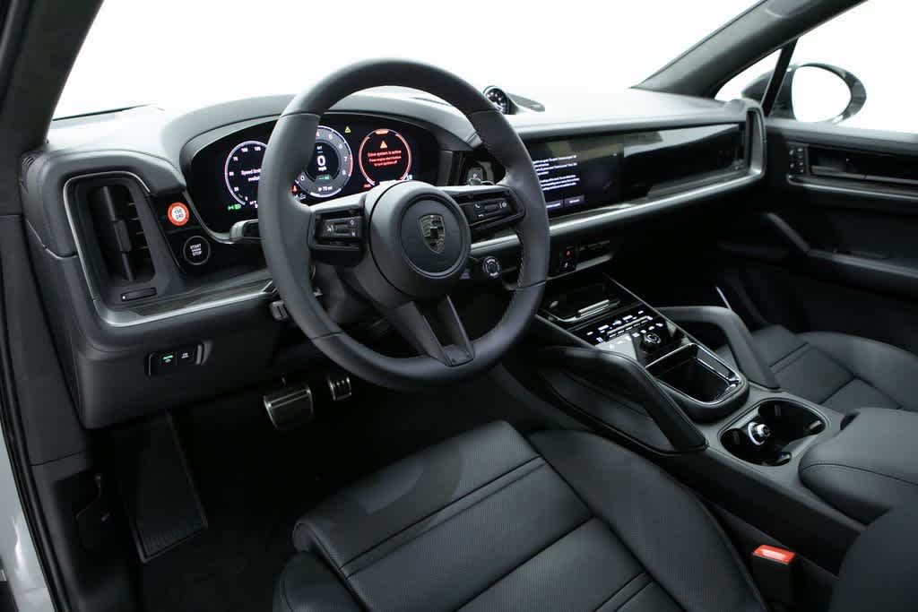 Thumbnail: 2025 Porsche Cayenne - 4