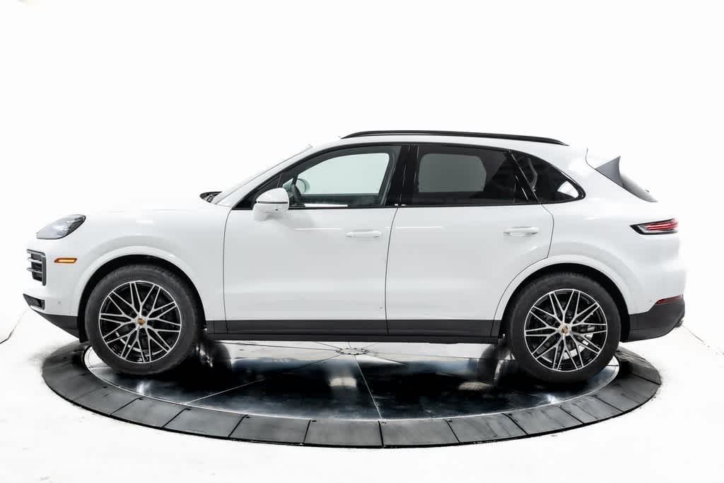 Thumbnail: 2025 Porsche Cayenne - 2