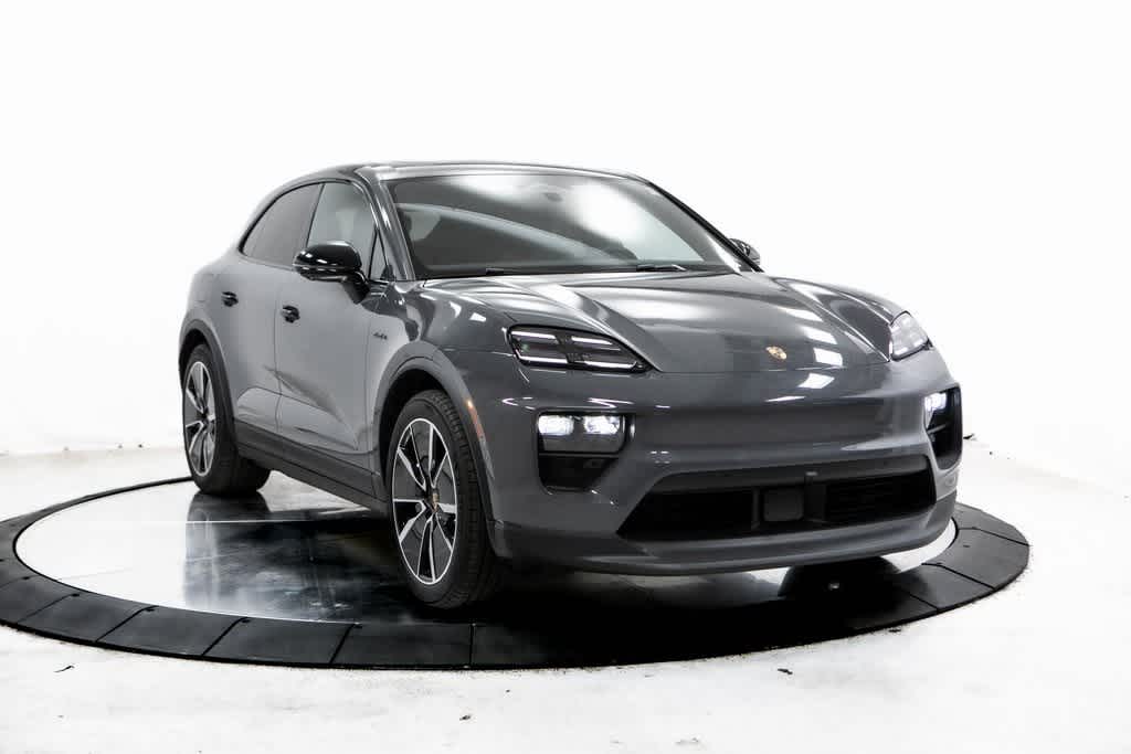 Thumbnail: 2025 Porsche Macan - 9