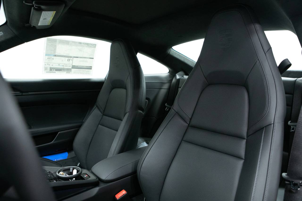 Thumbnail: 2026 Porsche 911 - 5