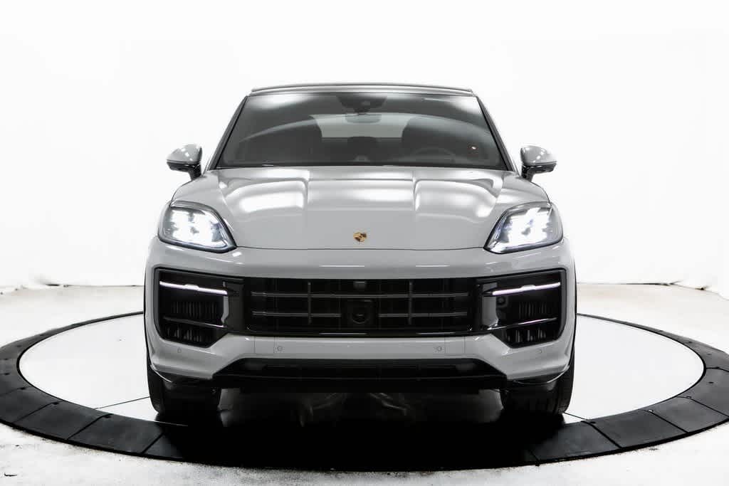 Thumbnail: 2025 Porsche  - 10