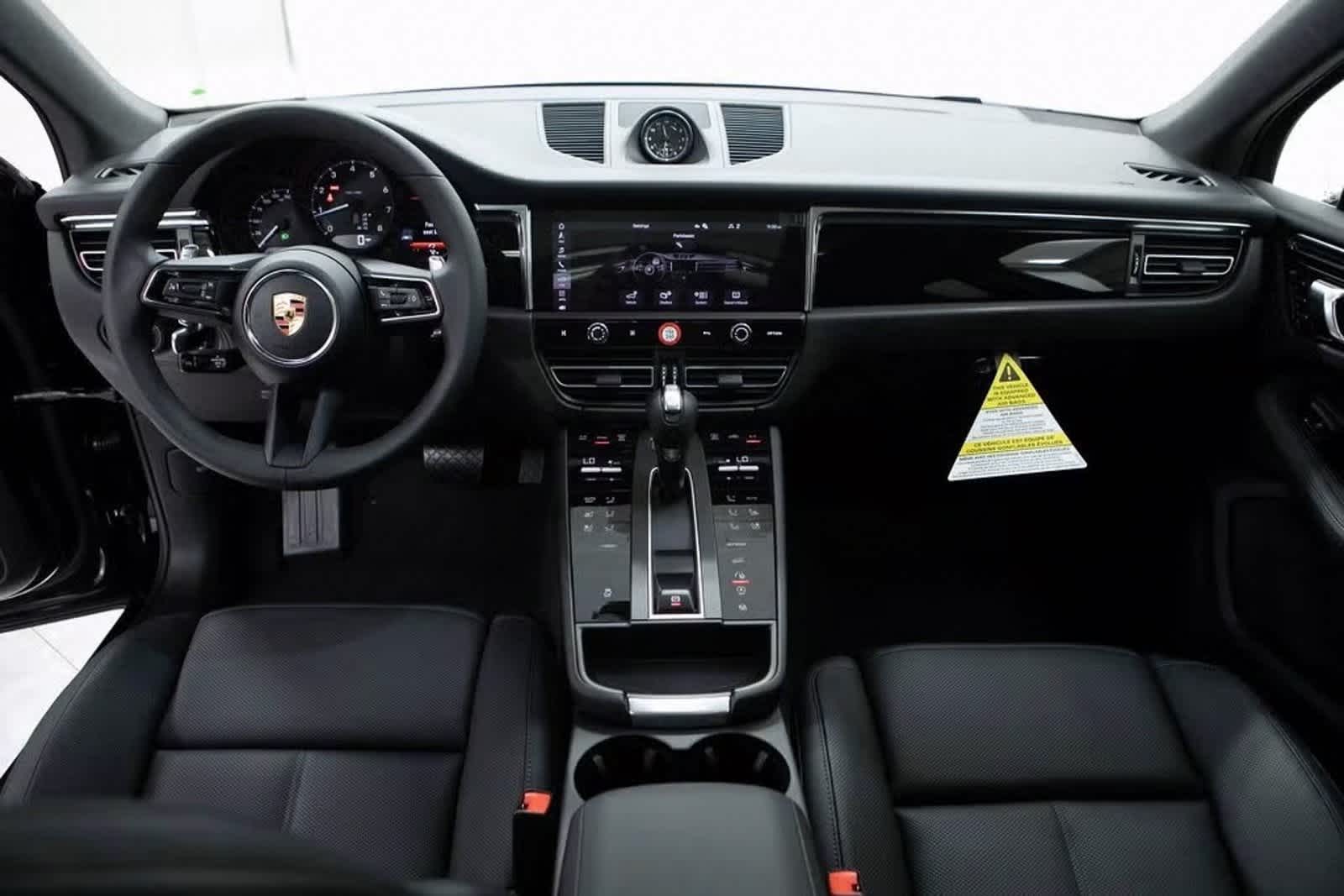 Thumbnail: 2025 Porsche Macan - 13