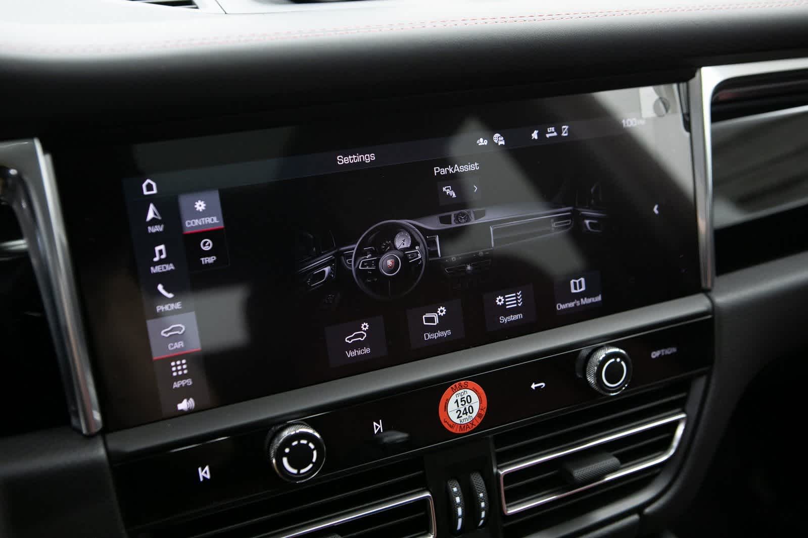 Thumbnail: 2025 Porsche Macan - 15