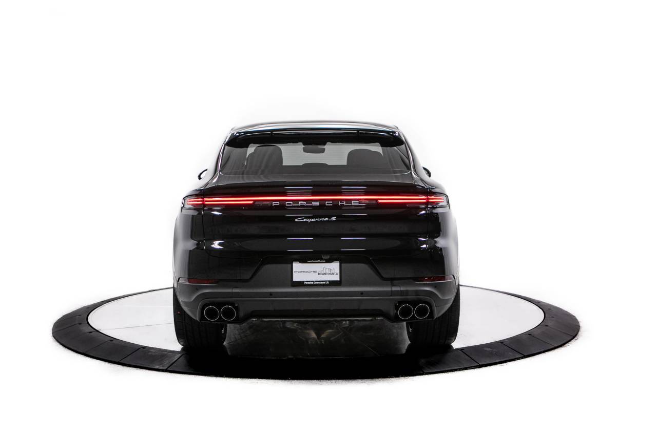 Thumbnail: 2026 Porsche  - 6