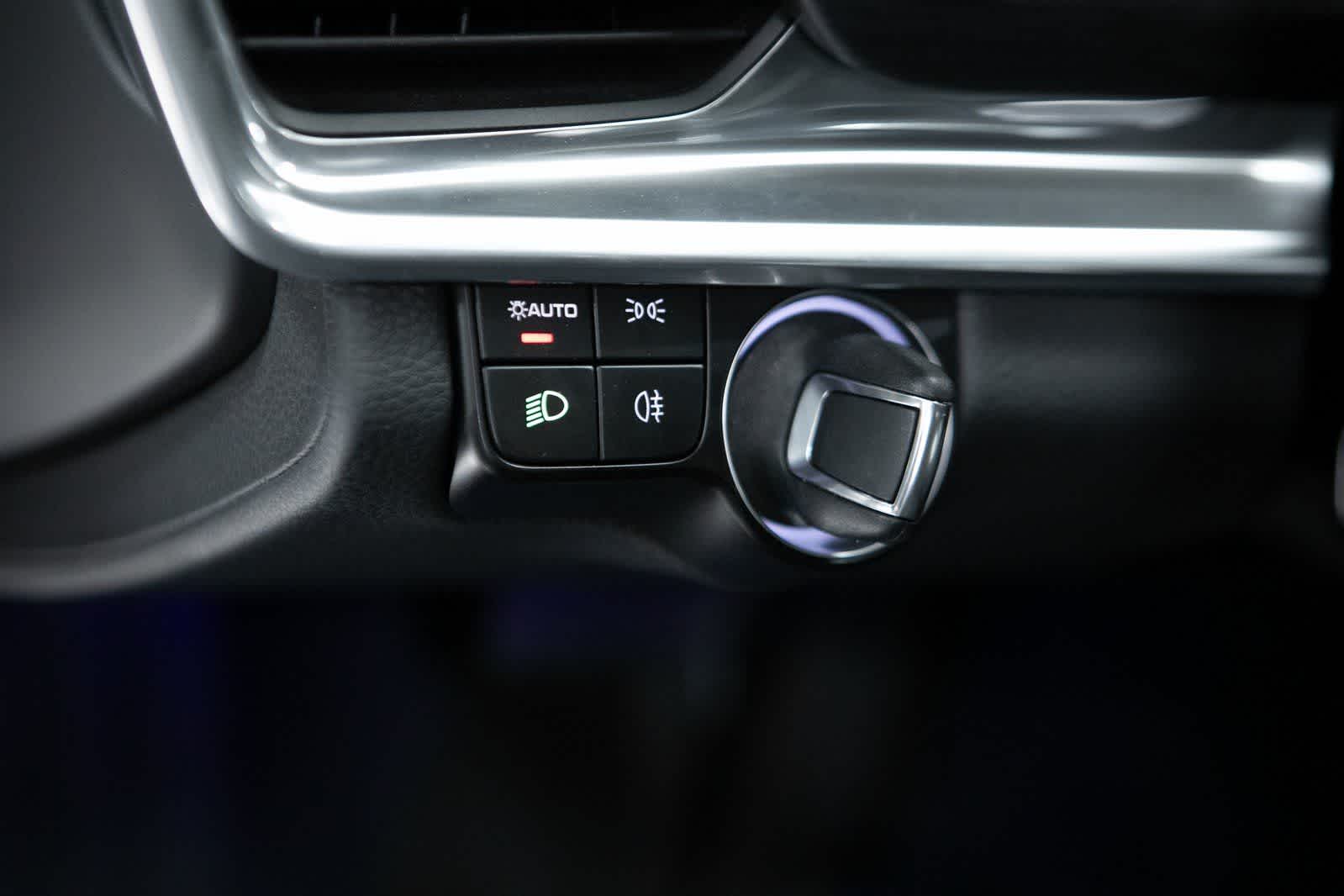 Thumbnail: 2023 Porsche Panamera - 20