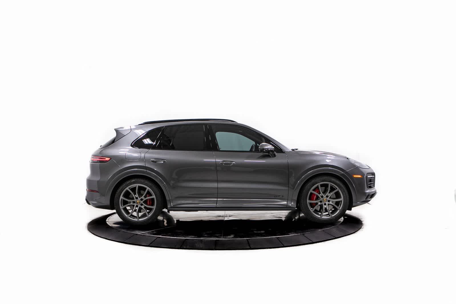 Thumbnail: 2023 Porsche Cayenne - 8