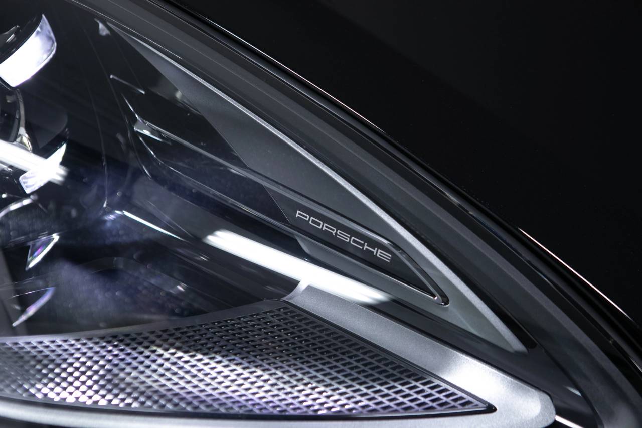 Thumbnail: 2026 Porsche Macan - 13