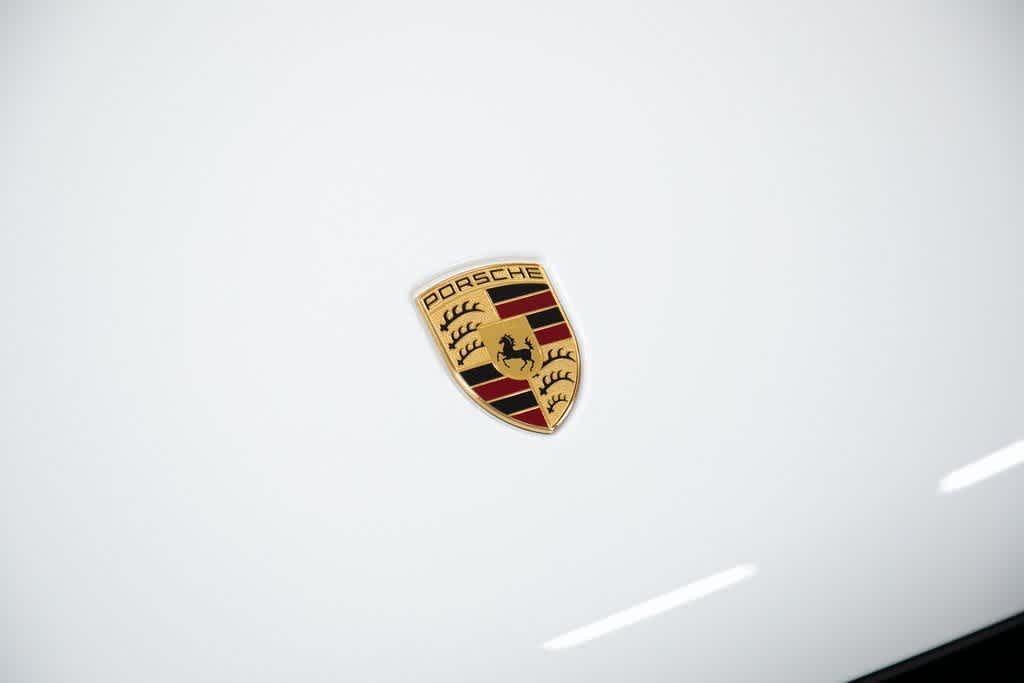 Thumbnail: 2025 Porsche Macan - 35