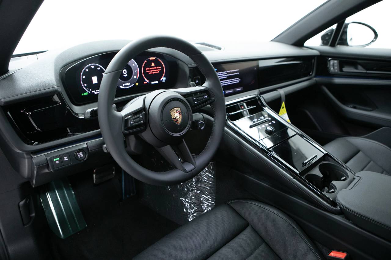 Thumbnail: 2025 Porsche Panamera - 7