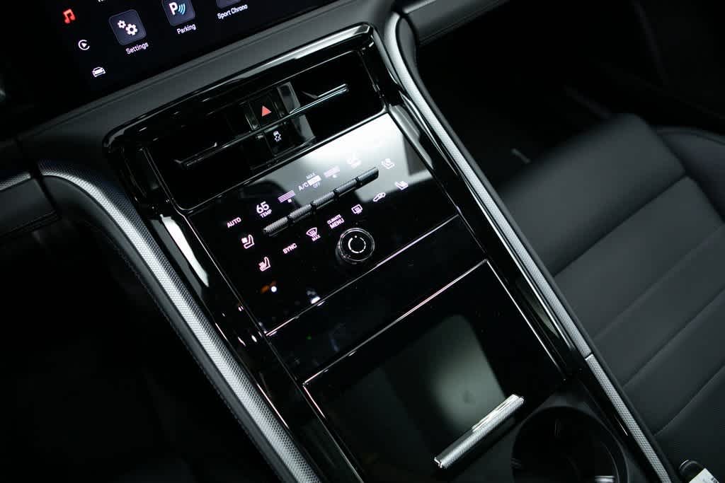 Thumbnail: 2025 Porsche Panamera - 15