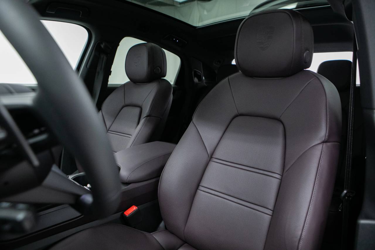 Thumbnail: 2026 Porsche  - 5