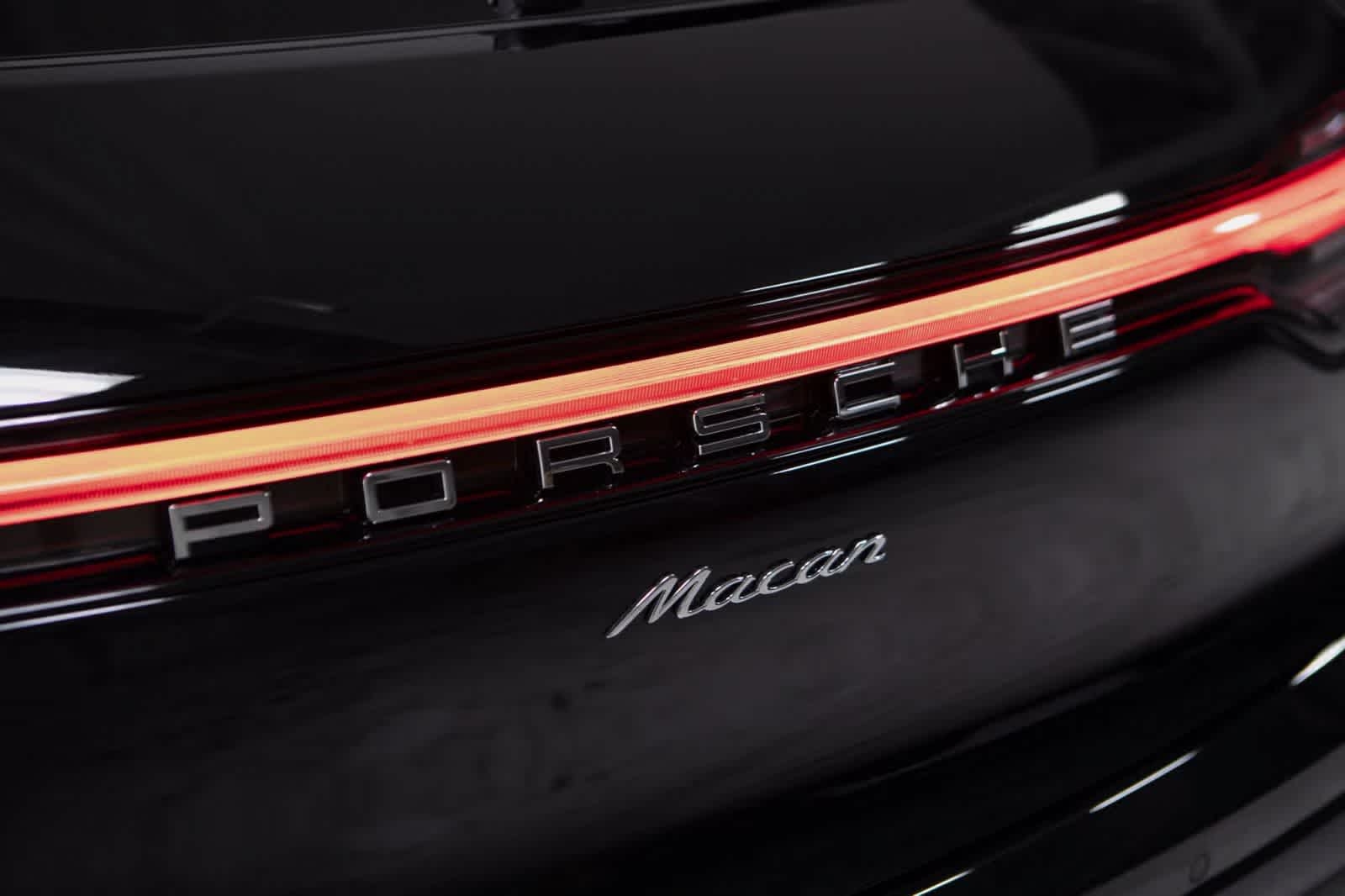 Thumbnail: 2026 Porsche Macan - 18