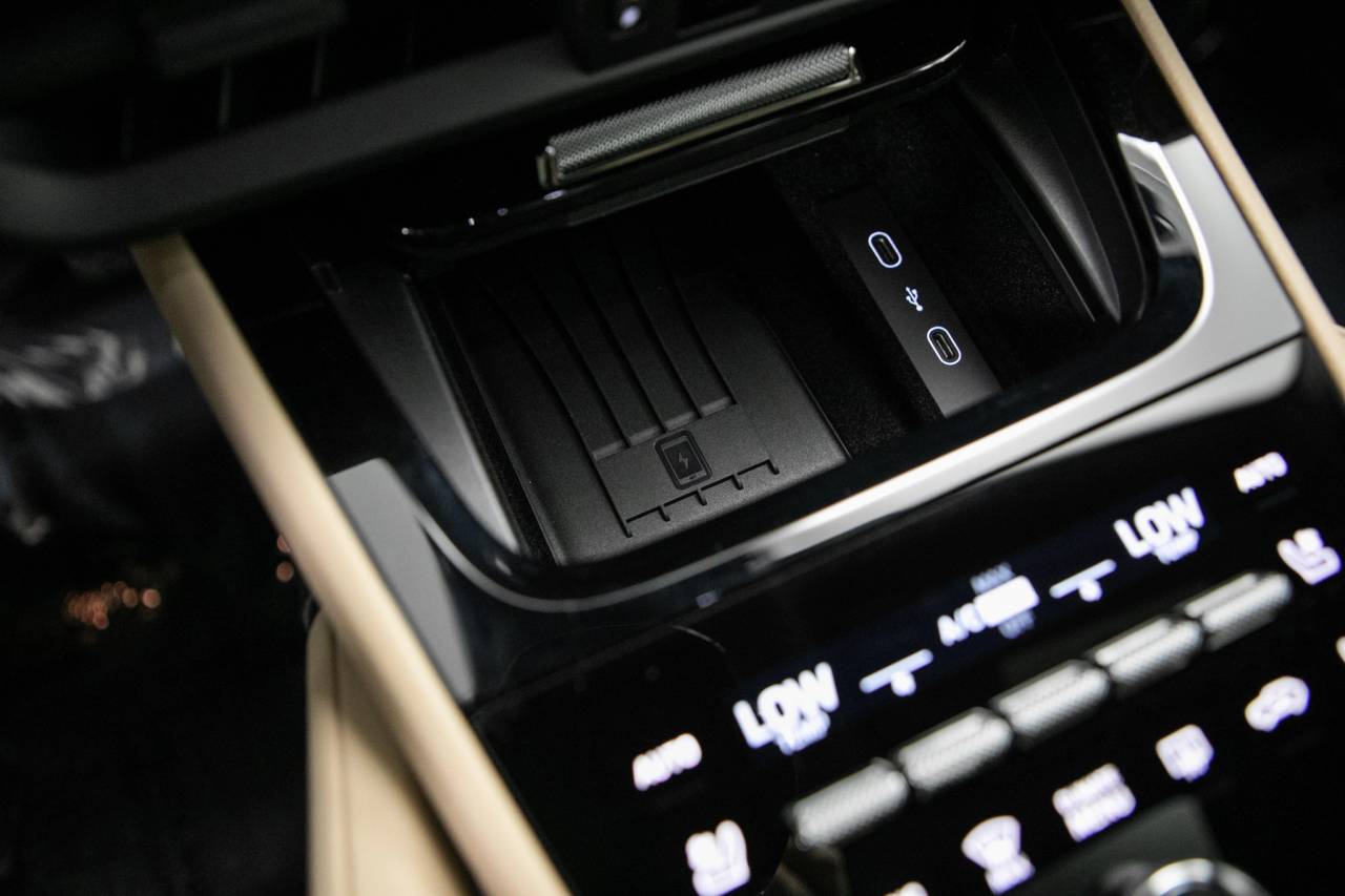 Thumbnail: 2026 Porsche Cayenne - 29